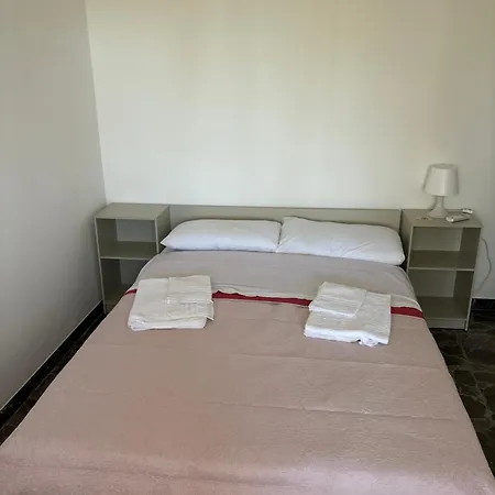 Casa Felice 公寓式酒店 西尼加利亚